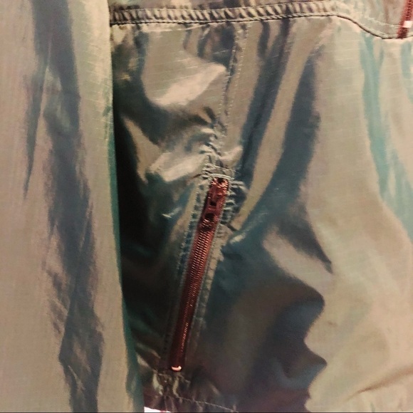 HELLY HANSEN - WOMENS OUTER SHELL SIZE SMALL - Picture 4 of 15